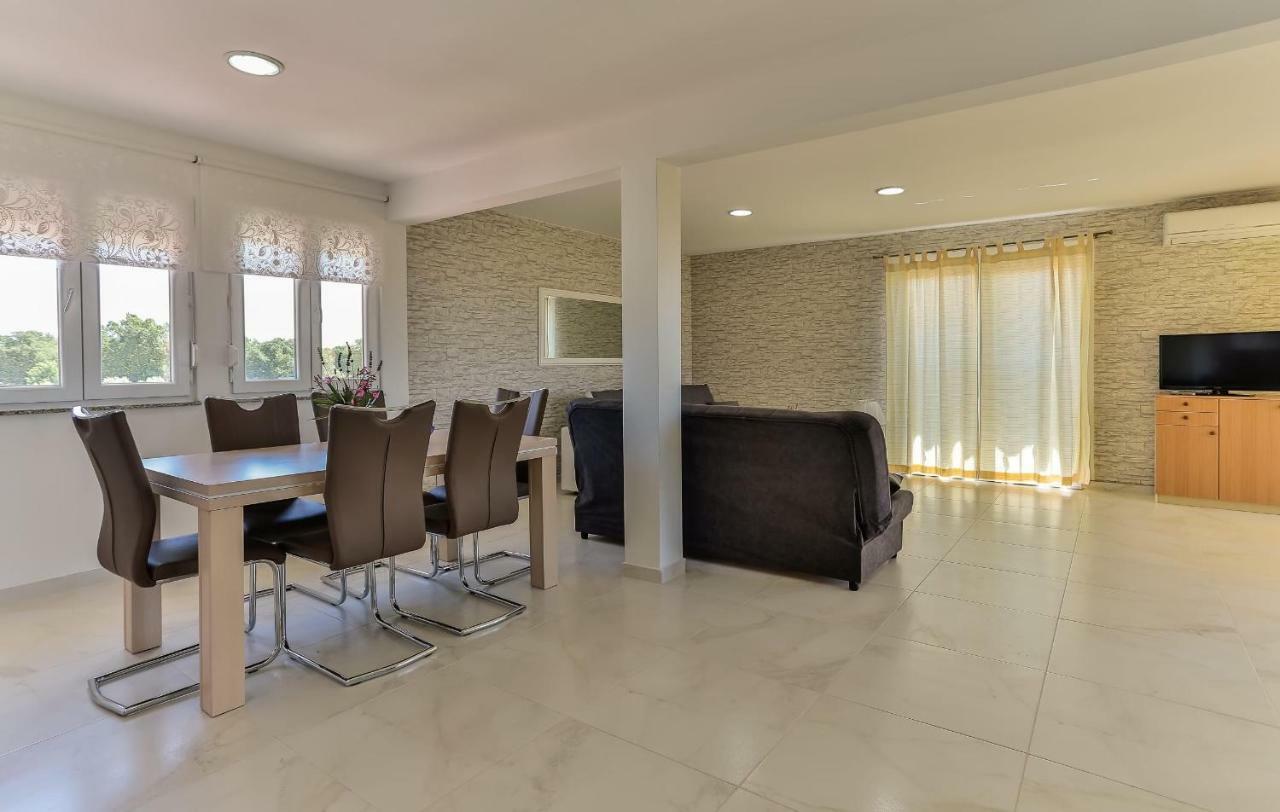 Apartments Dora Victoria Dream Medulin Dış mekan fotoğraf